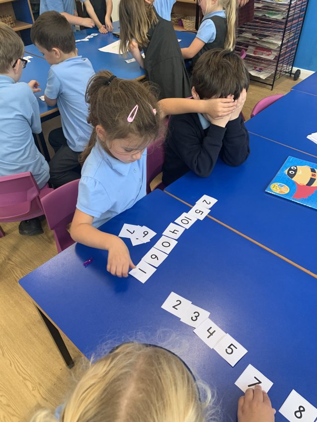 Image of Ordering numbers to 10