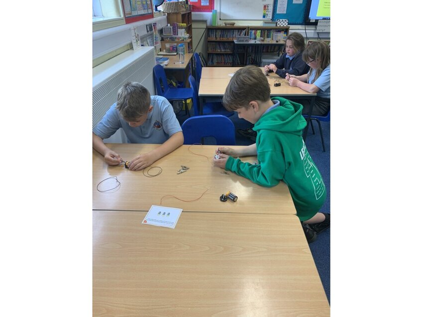 Image of Governor's Day - Year 6 Creating Electrical Circuits